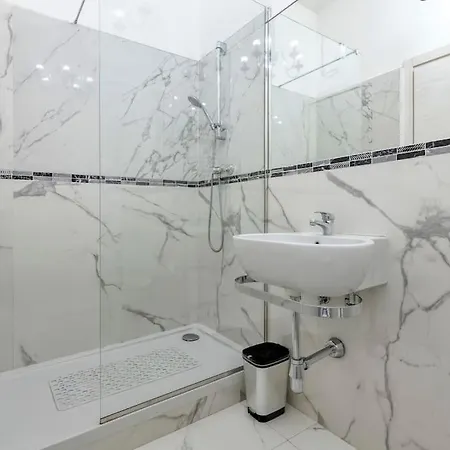 Apartment Ai Piedi Di San Luca - Parcheggio + 3 Bagni