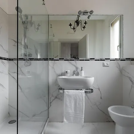 Ai Piedi Di San Luca - Parcheggio + 3 Bagni Bologna