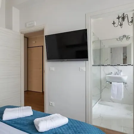 Ai Piedi Di San Luca - Parcheggio + 3 Bagni Apartment